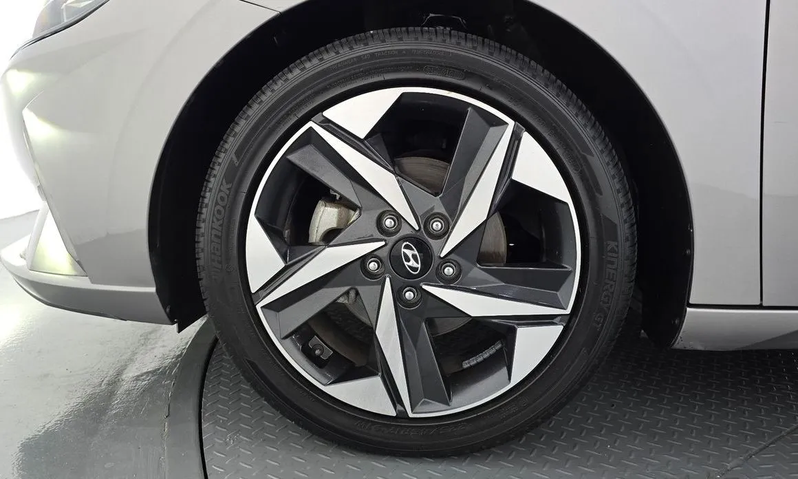 Hyundai AVANTE — фото 3