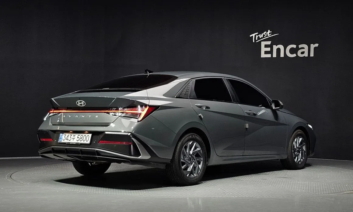 Hyundai AVANTE — фото 4
