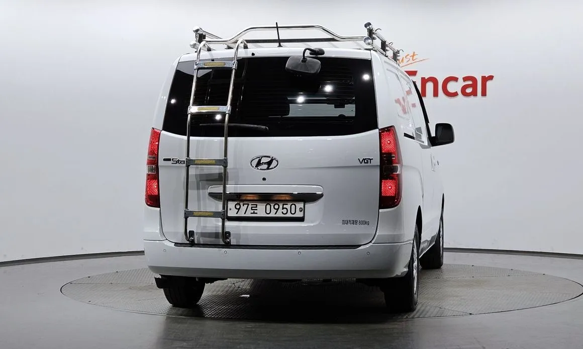 Hyundai Starex — фото 2
