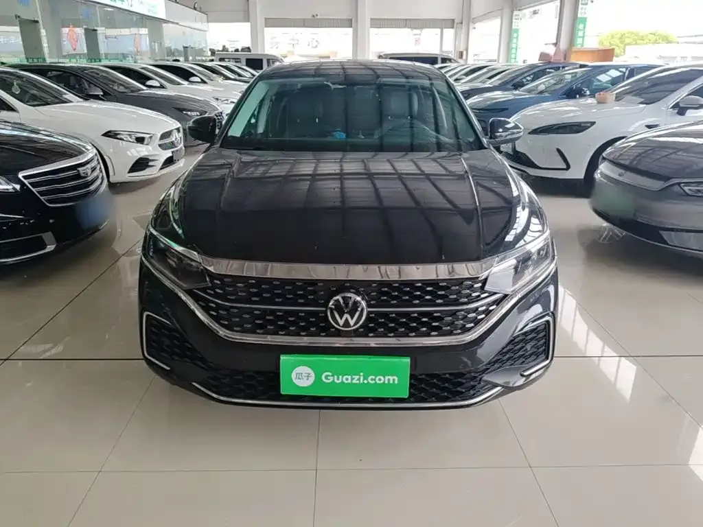 Volkswagen Passat — фото 7