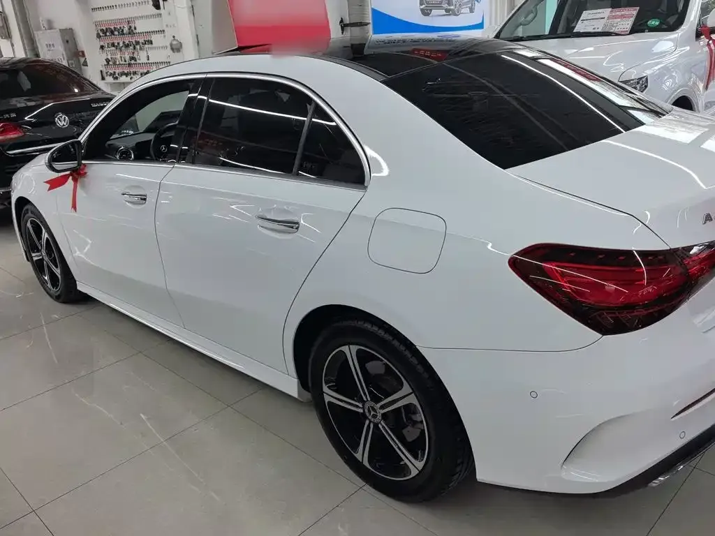 Mercedes-Benz A-Class — фото 10