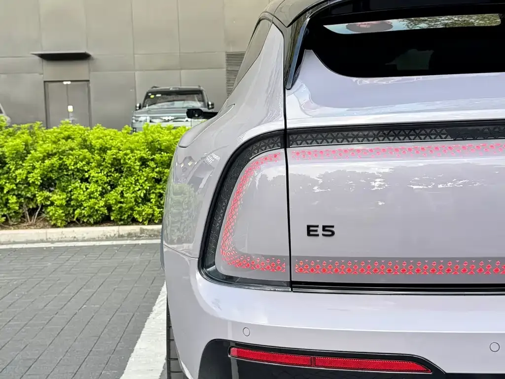 Audi E5 Sportback — фото 5