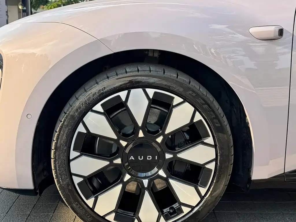 Audi E5 Sportback — фото 8