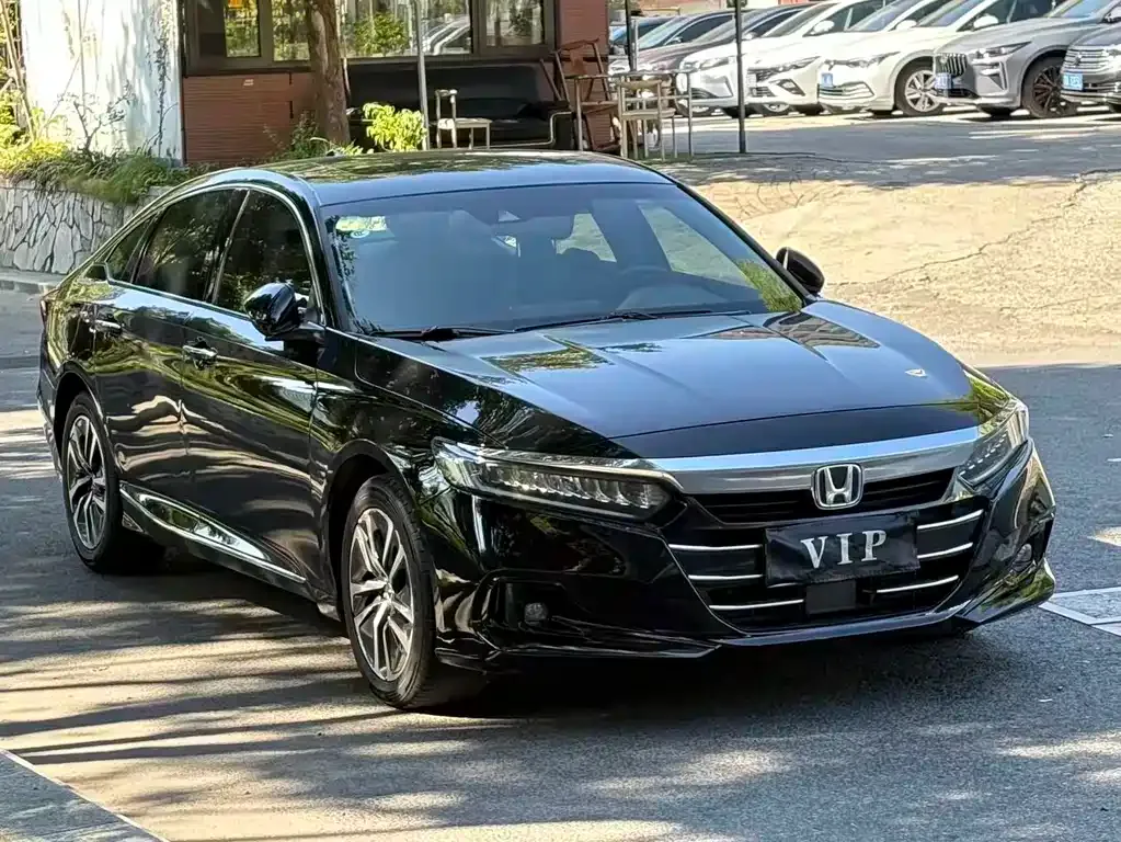 Honda Accord — фото 6