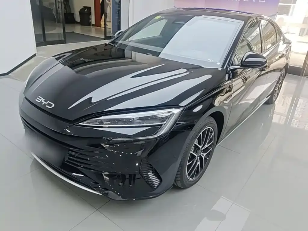 BYD Seal 07 DM-i — фото 1