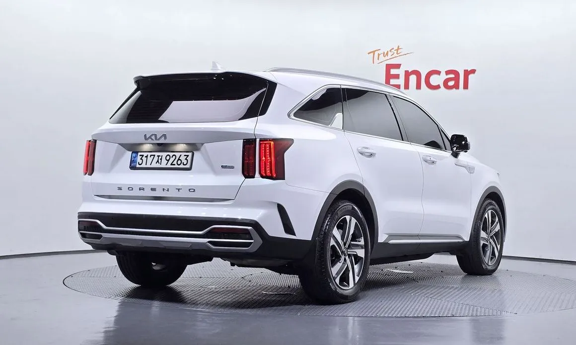 Kia Sorento — фото 5