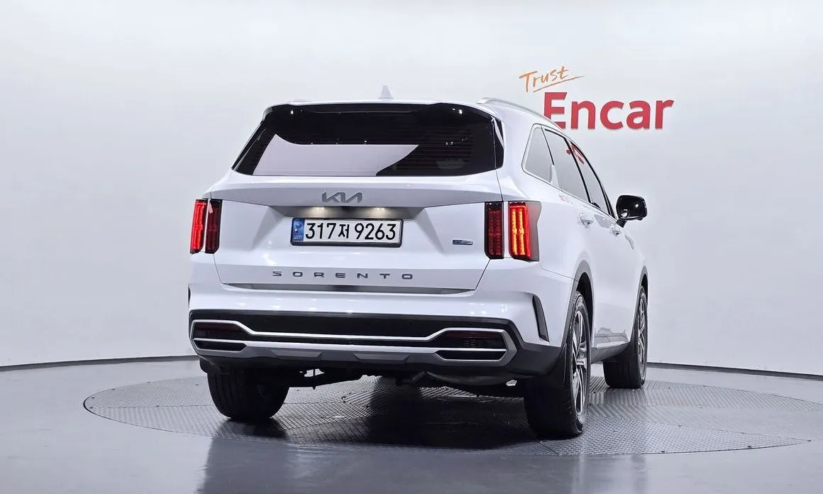 Kia Sorento — фото 6