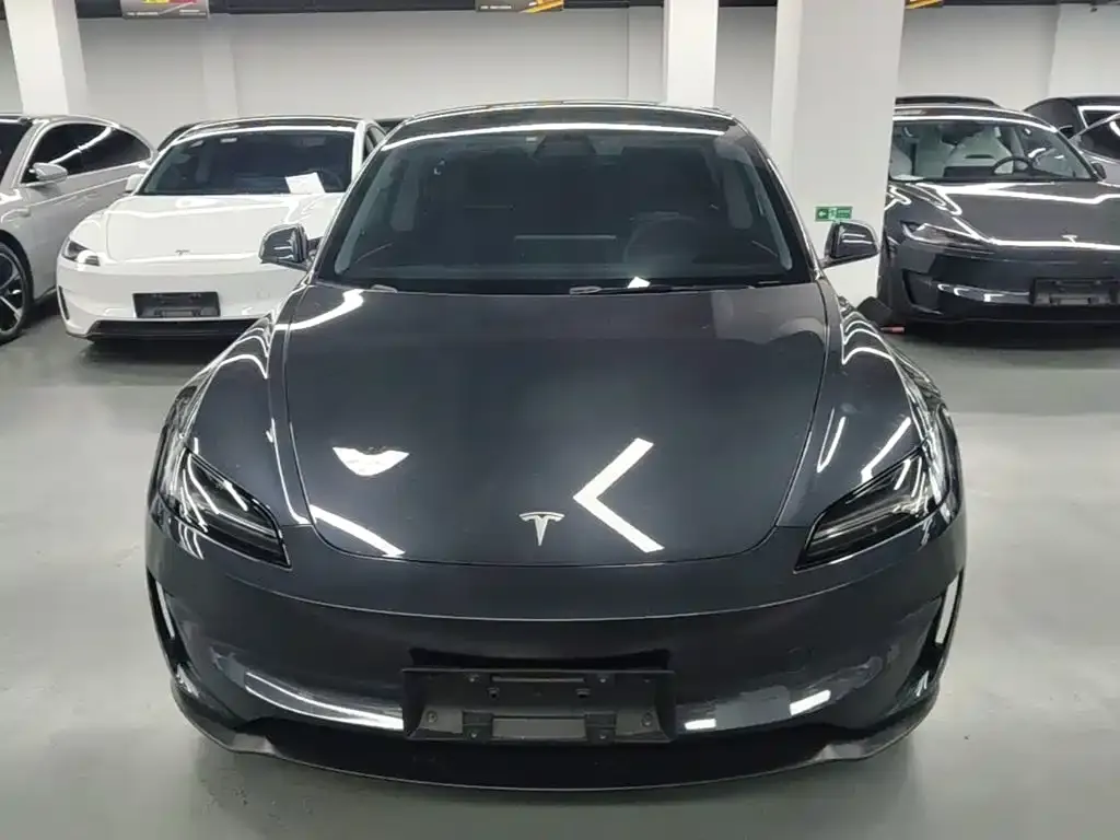 Tesla Model 3 — фото 6