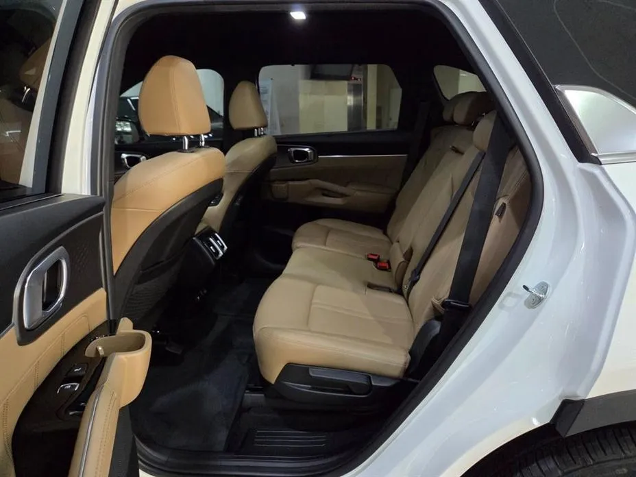 Kia Sorento — фото 6