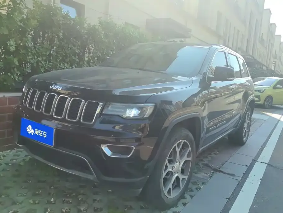 Jeep Grand Cherokee (Import) — фото 1