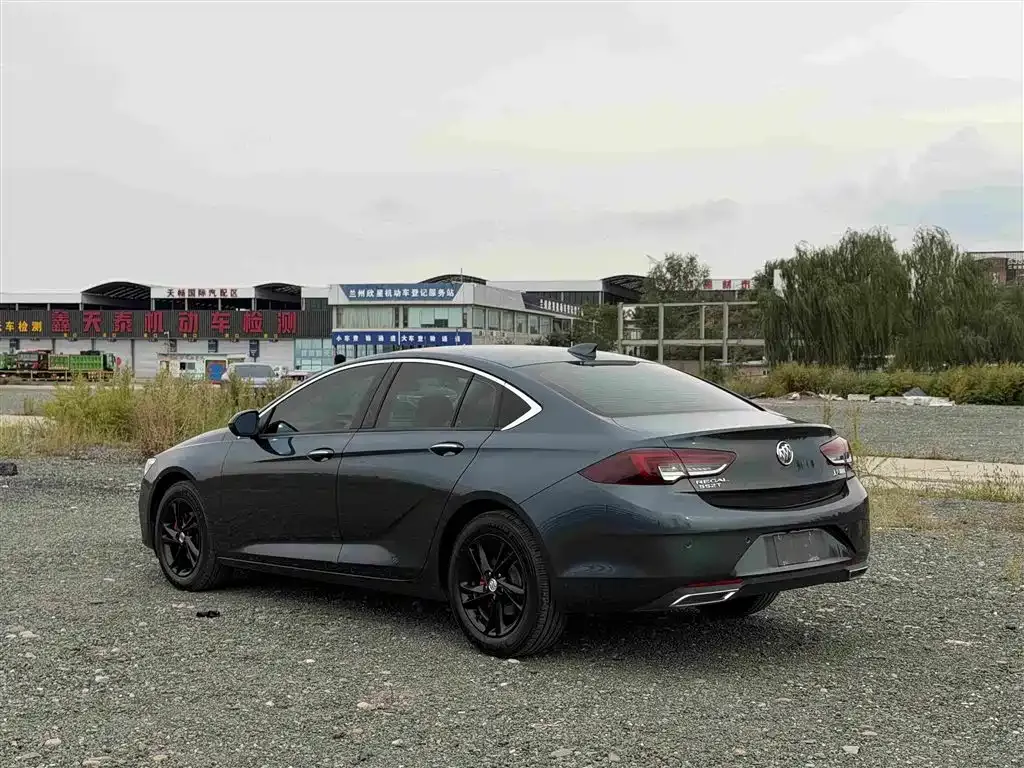 Buick Regal — фото 7