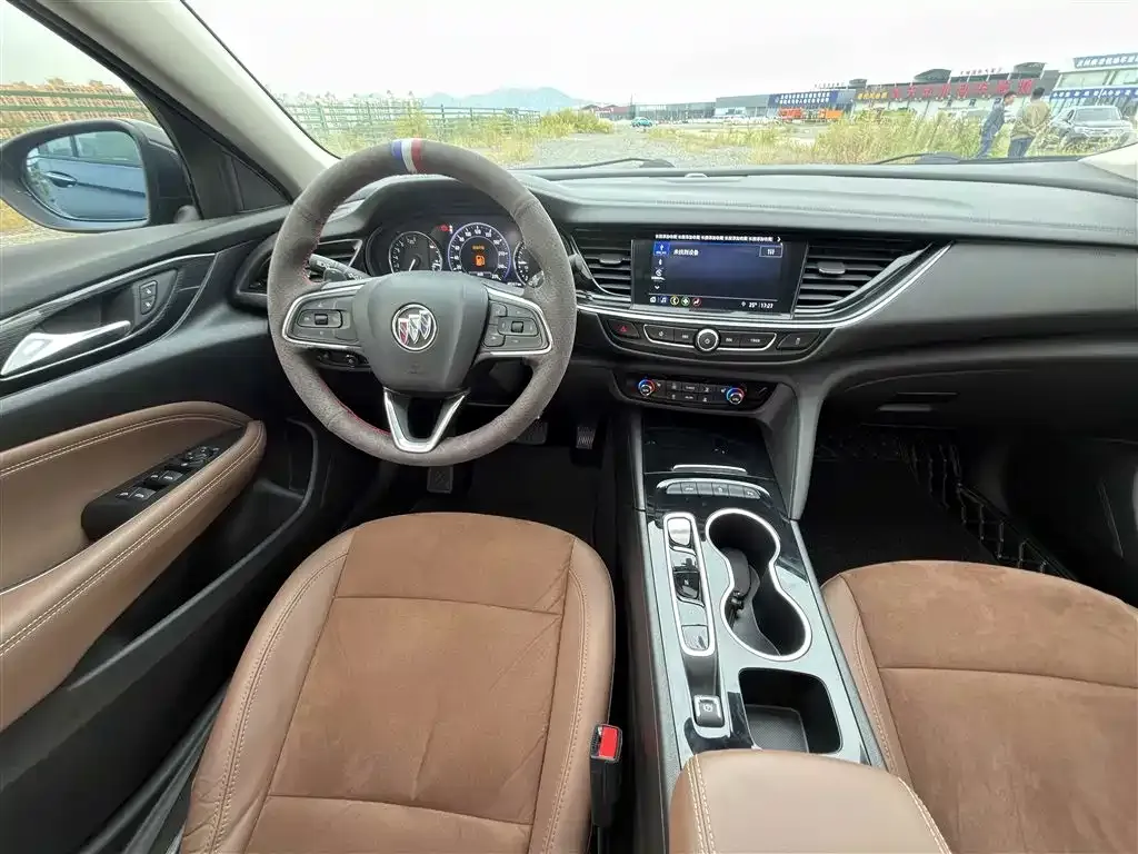 Buick Regal — фото 3