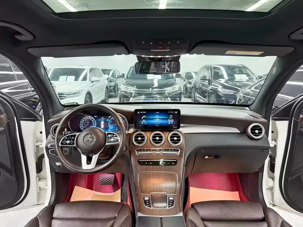 Mercedes-Benz GLC — фото 6