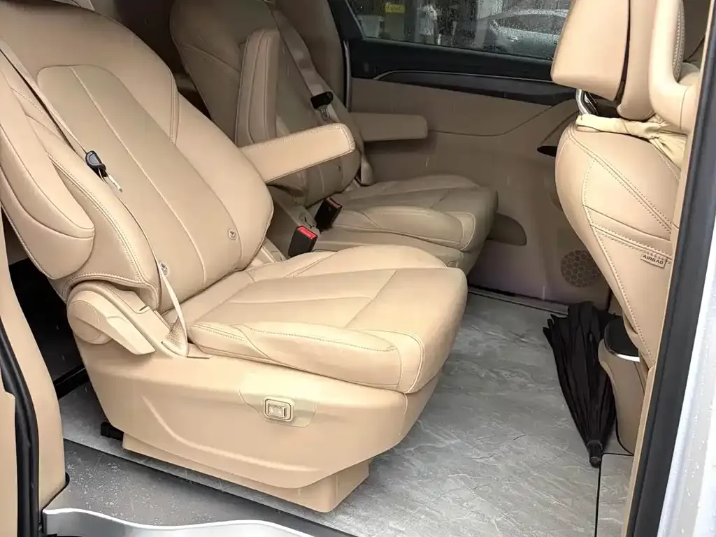 Buick GL8 Hybrid — фото 4