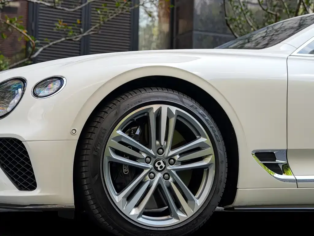 Bentley Continental — фото 4