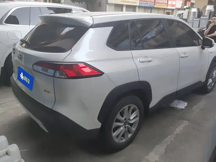 Toyota Corolla Cross — фото 4