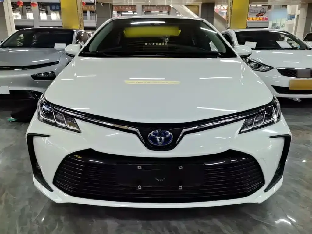 Toyota Corolla — фото 4