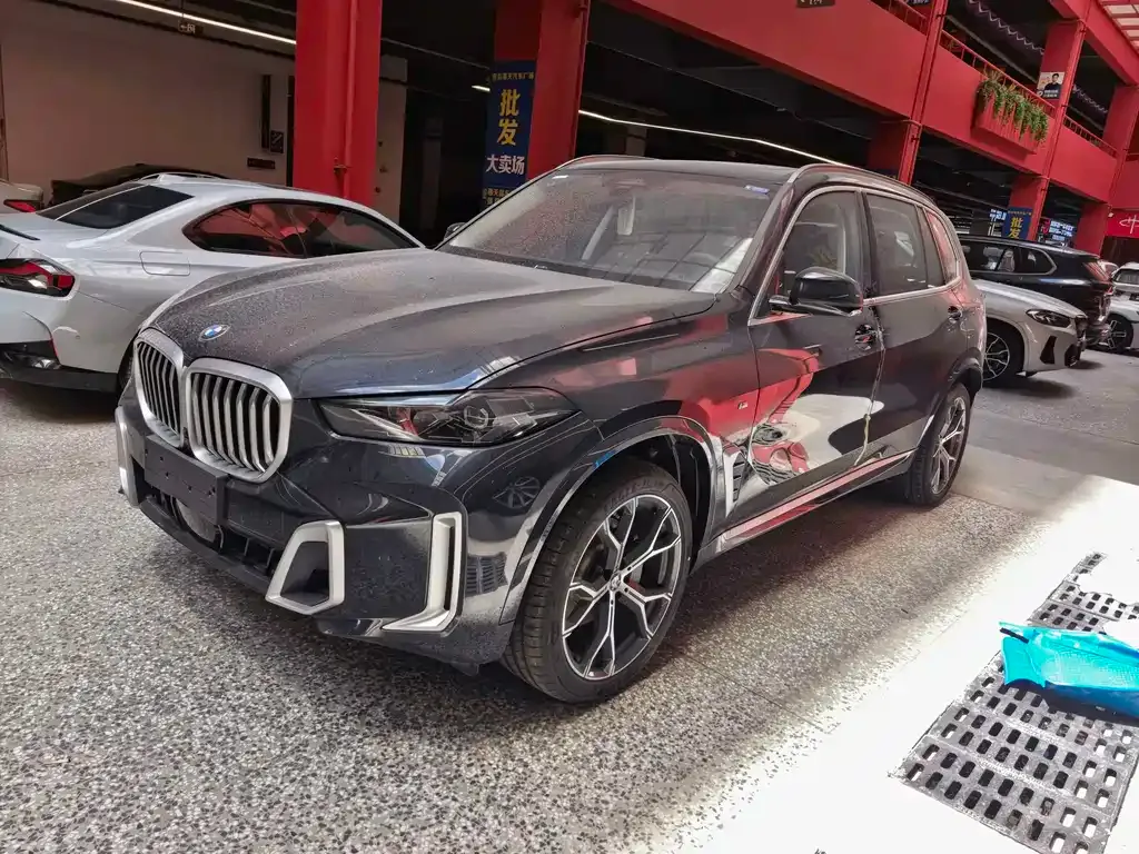BMW X5 — фото 1