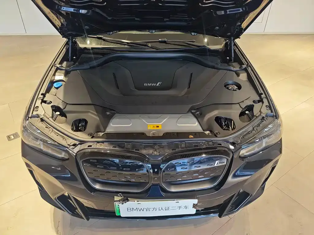 BMW iX3 — фото 10