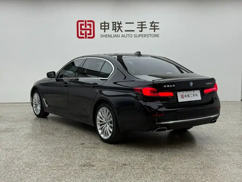 BMW 5 Series — фото 10