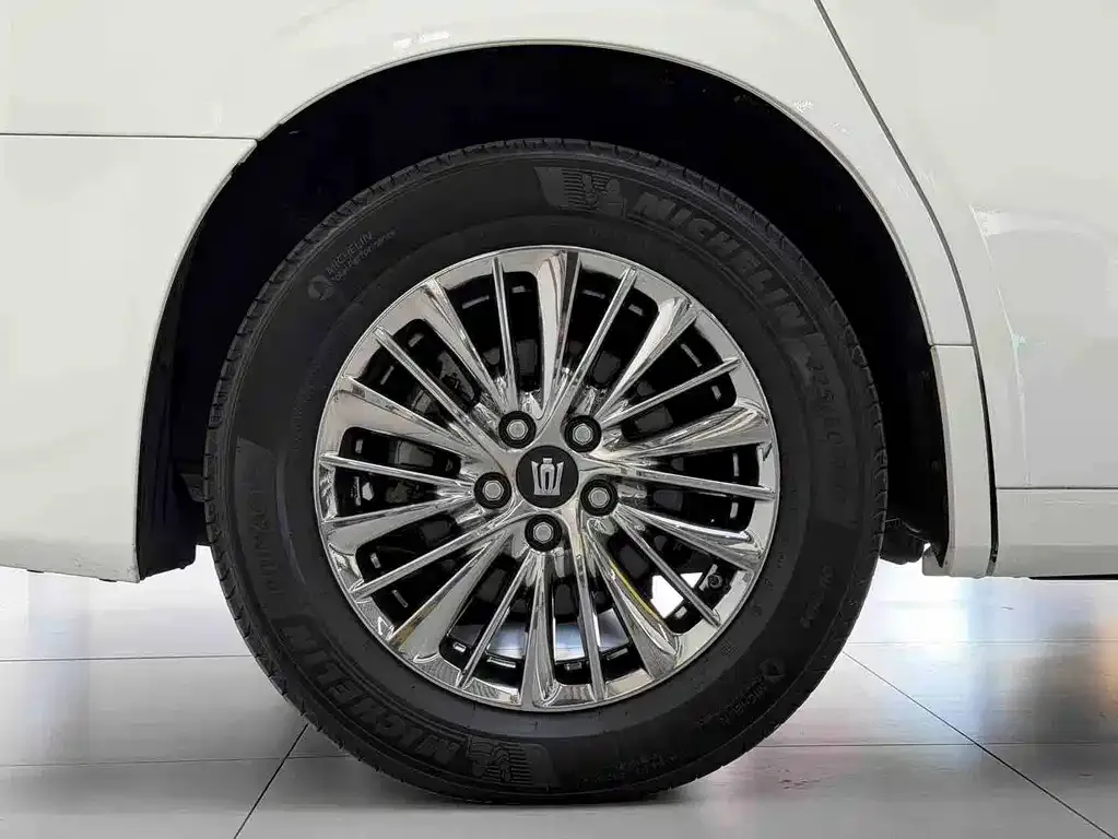 Toyota Vellfire — фото 7