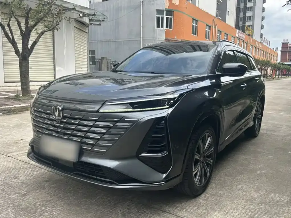 Changan CS75 PLUS — фото 1