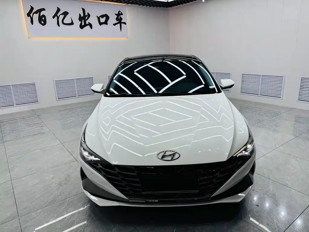 Hyundai Elantra — фото 9