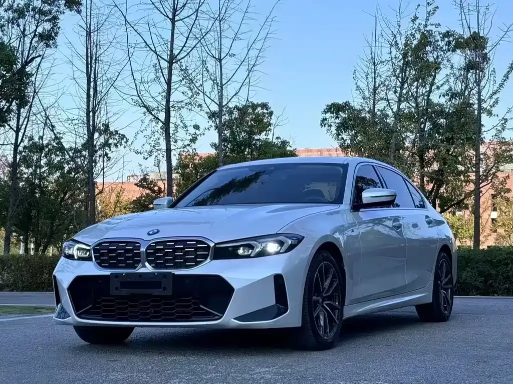 BMW 3 Series — фото 1