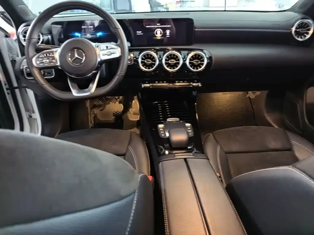 Mercedes-Benz A-Class — фото 10