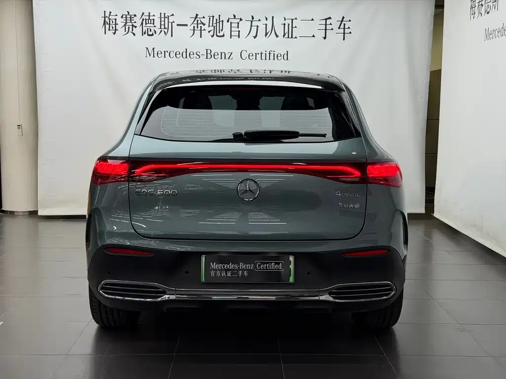 Mercedes-Benz EQE SUV — фото 10