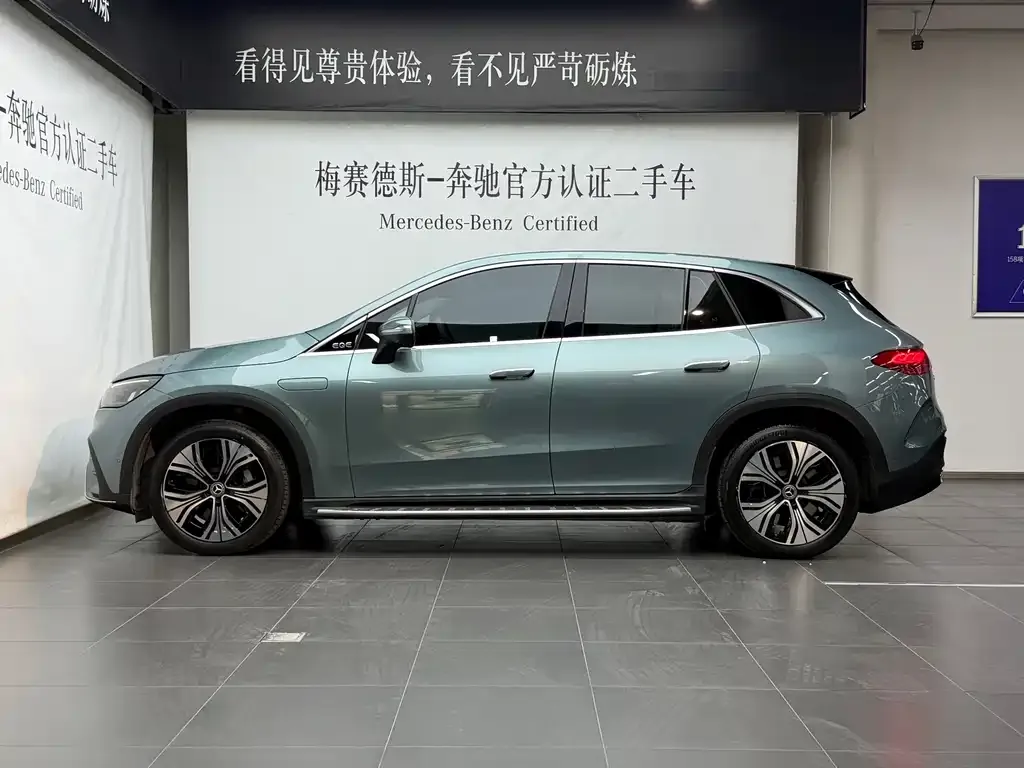 Mercedes-Benz EQE SUV — фото 3