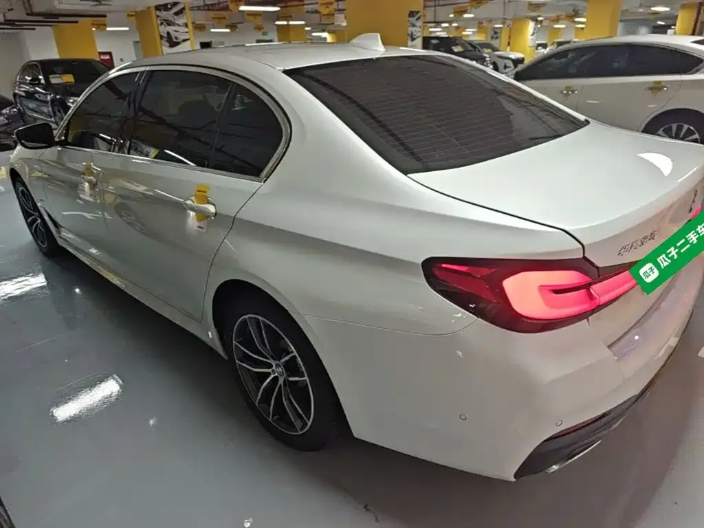 BMW 5 Series — фото 3