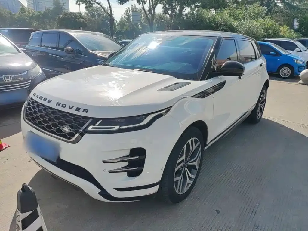Land Rover Evoque — фото 1