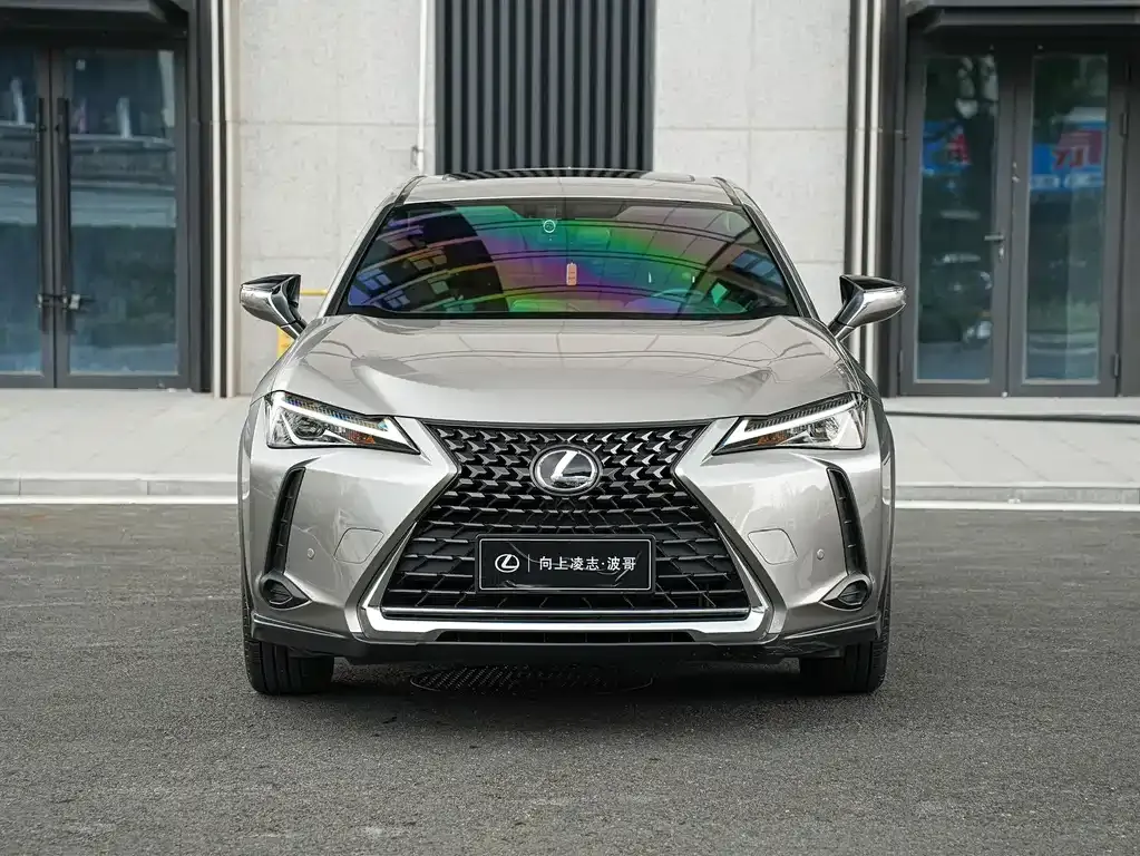 Lexus UX — фото 6