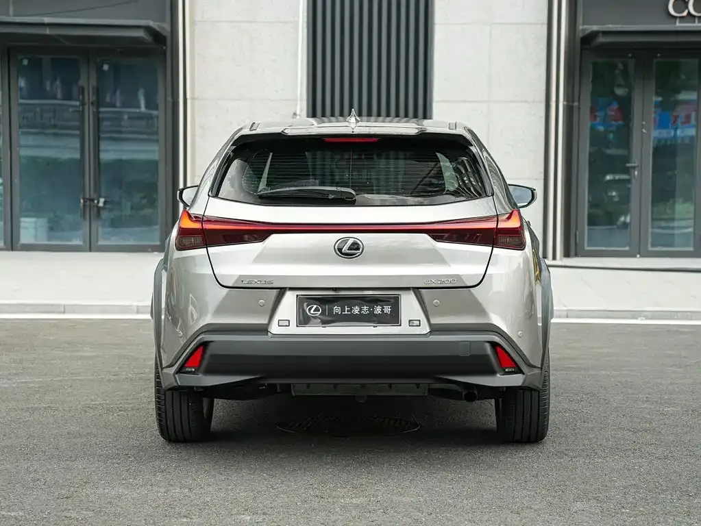 Lexus UX — фото 4