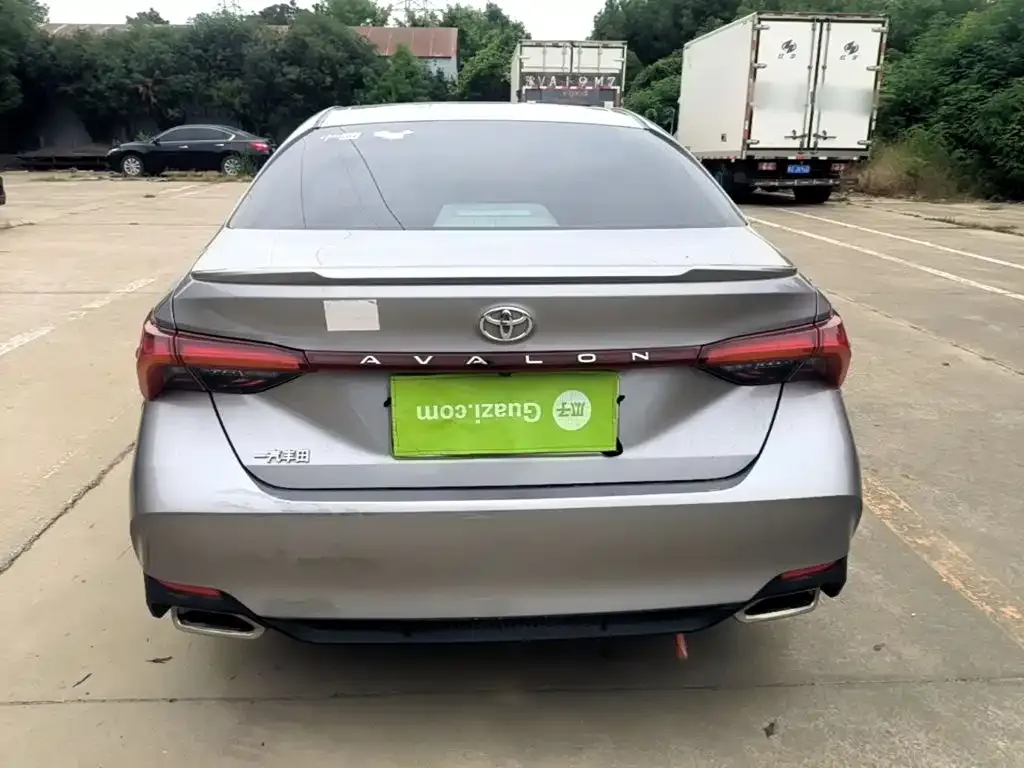 Toyota Avalon — фото 10