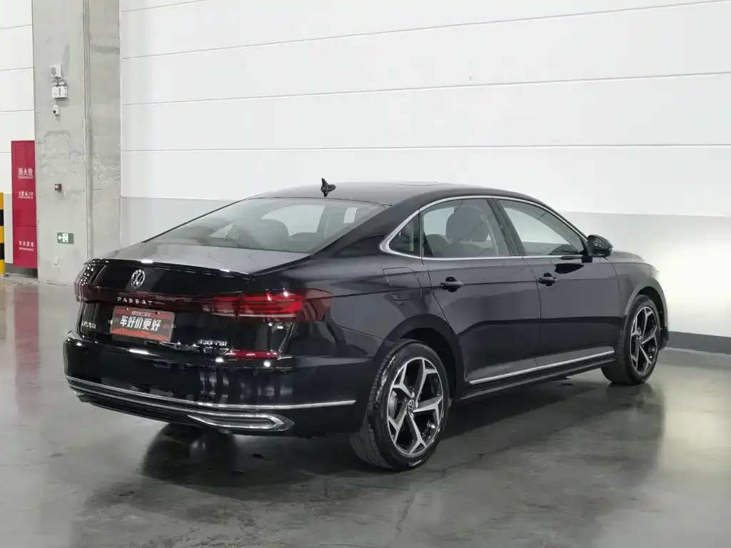 Volkswagen Passat — фото 5
