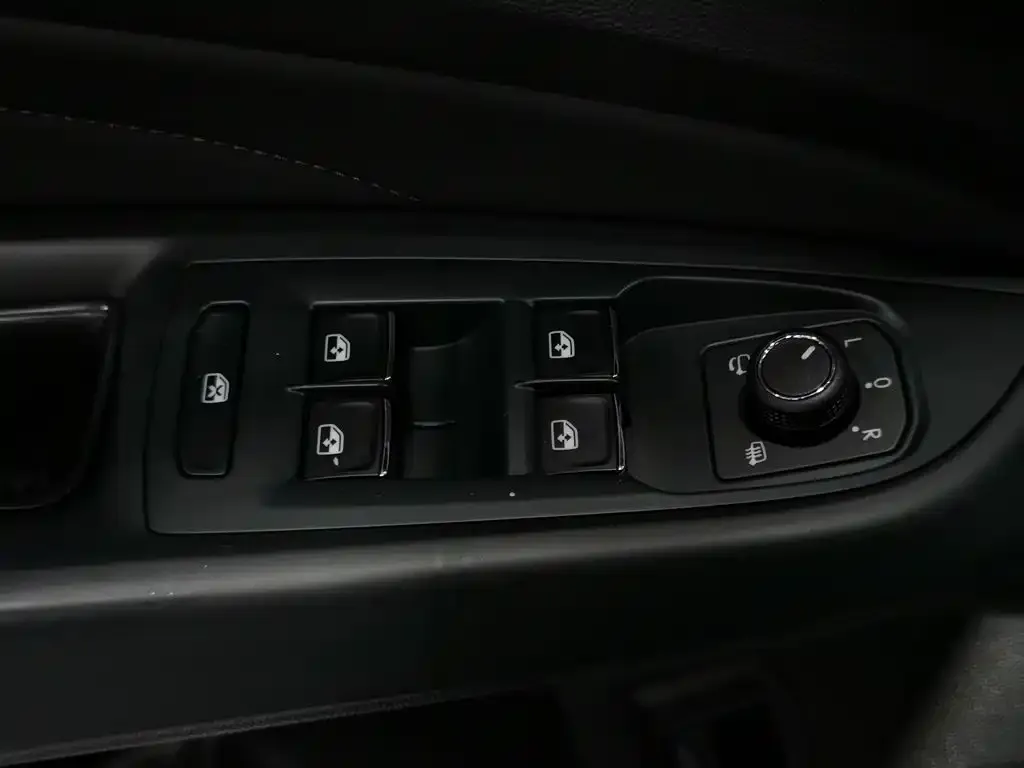 Volkswagen Passat — фото 3