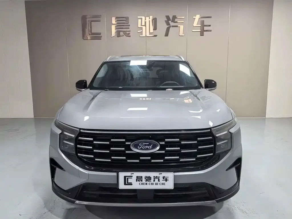 Ford Edge — фото 10