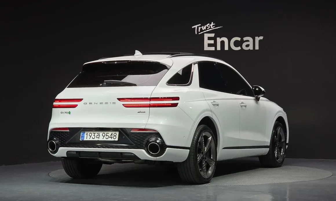 Genesis GV70 — фото 8