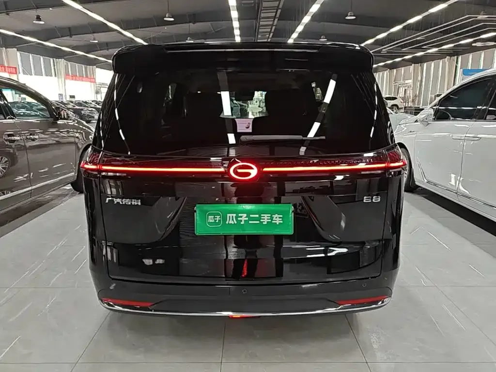 GAC Motor Trumpchi E8 PHEV — фото 4