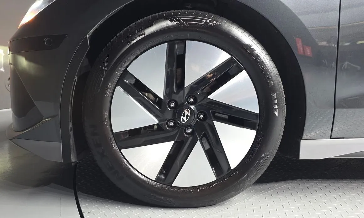 Hyundai Ioniq6 — фото 9