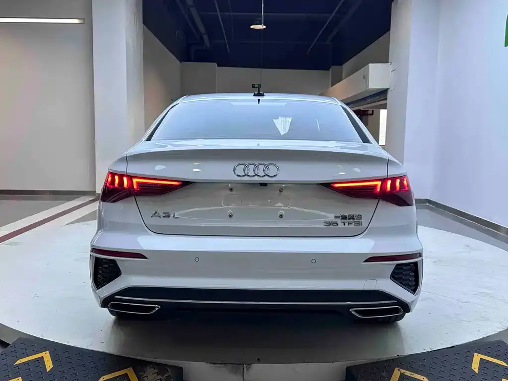Audi A3 — фото 2