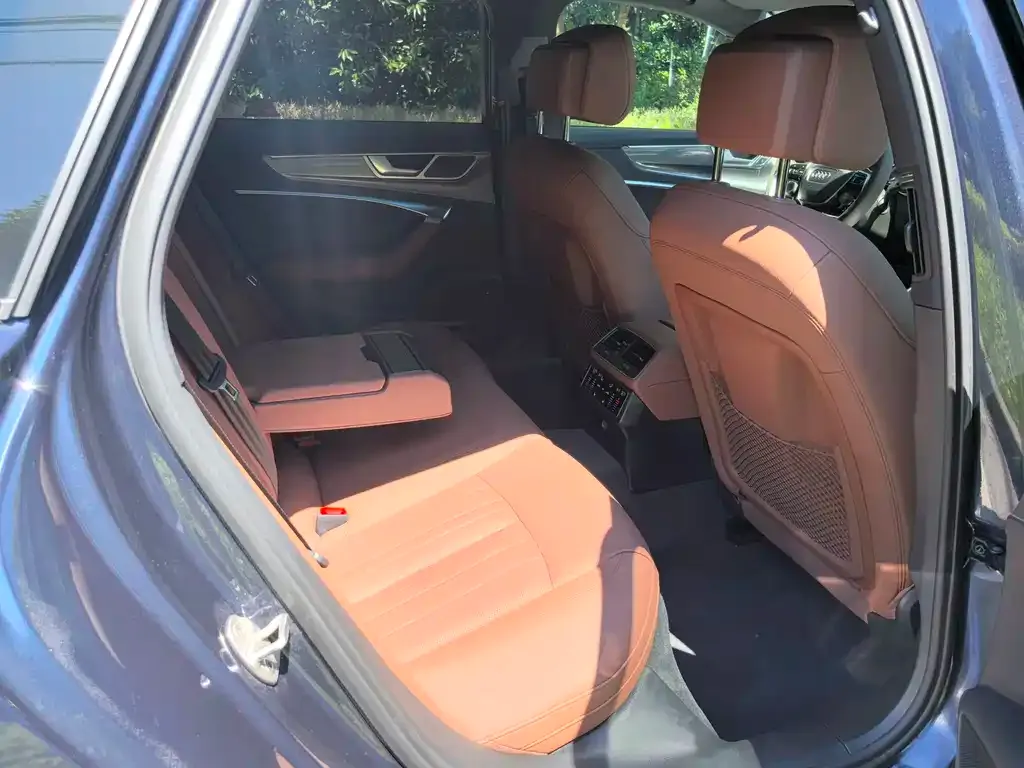 Audi A6 (Import) — фото 2