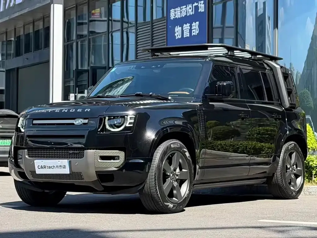 Land Rover Defender — фото 1