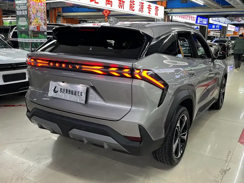 Geely Galaxy L7 — фото 3