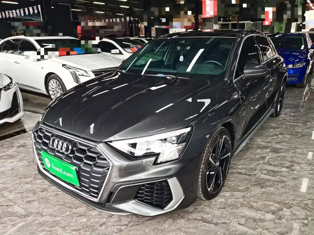Audi A3 — фото 1