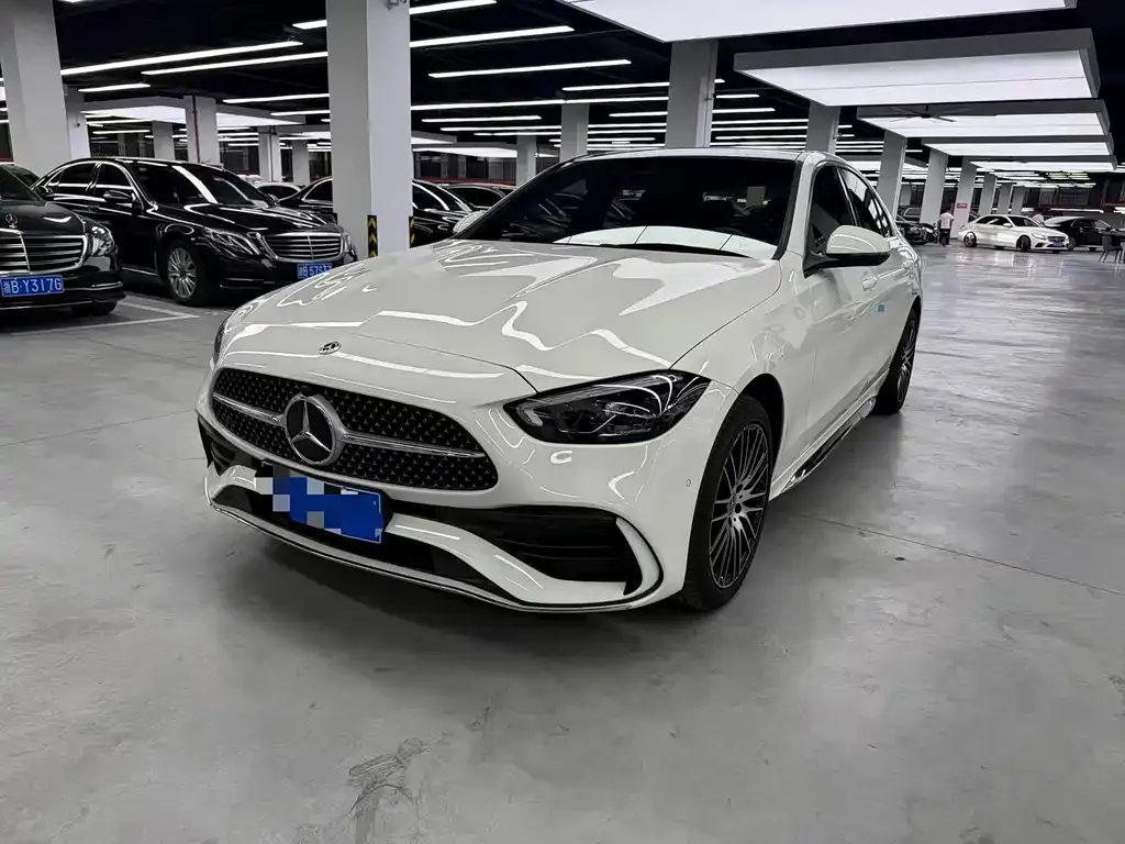 Mercedes-Benz C-Class — фото 1