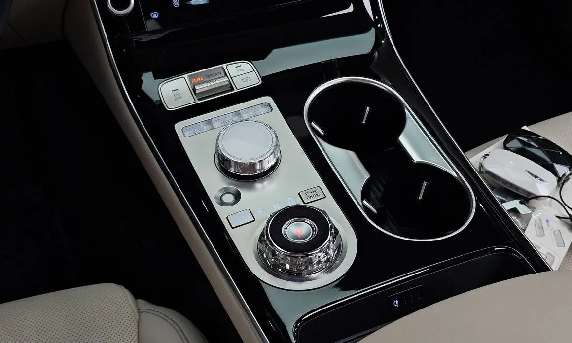 Genesis GV70 — фото 10