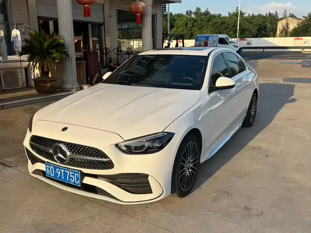 Mercedes-Benz C-Class — фото 1